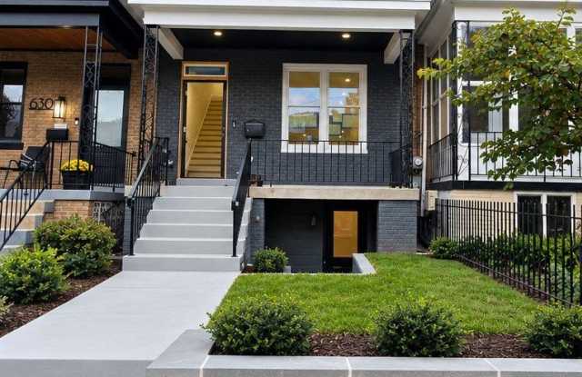 632 NW FARRAGUT Street NW Gallery 1