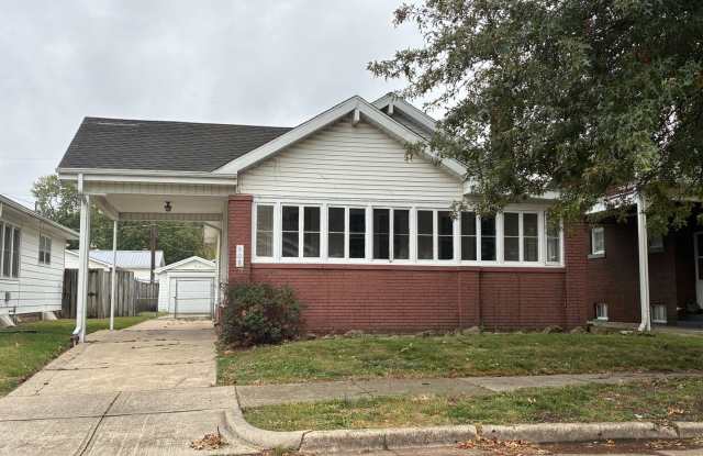 2-Bedroom Home with Central Air, Basement & Main-Level Laundry Gallery 4