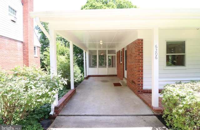 6206 HOLLINS DR Gallery 4