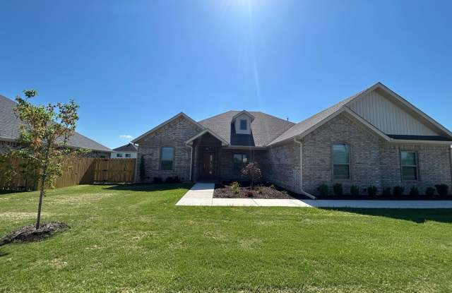 Beautiful Bentonville Home! 4 Bedrooms, 2.5 Bathrooms!! photos photos