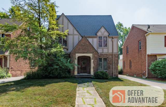3669 Glencairn Road - Lower photos photos