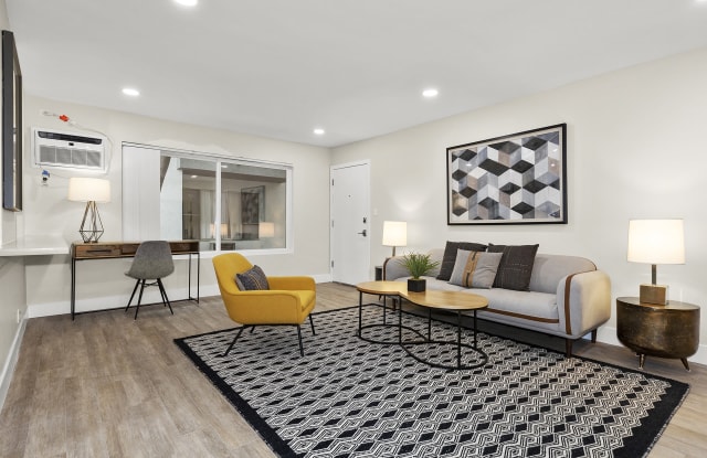 Kling Trio Apartments Gallery 4