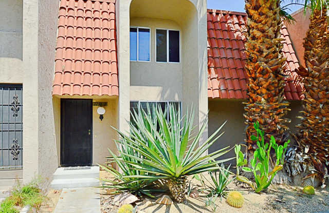 2230 N N. Indian Canyon Way Drive photos photos