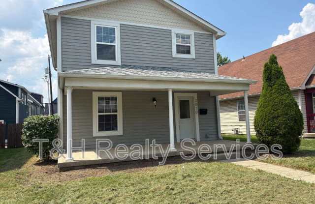 2010 N College Ave photos photos