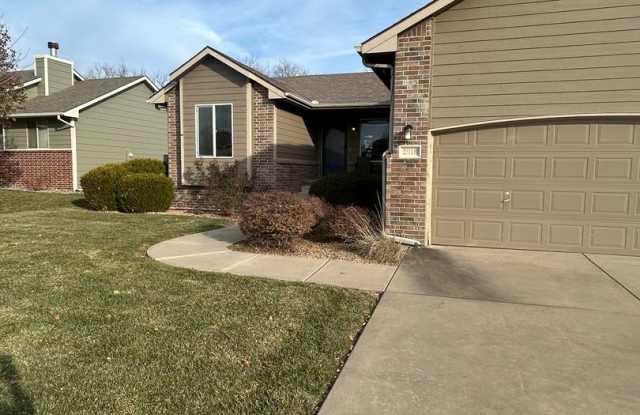 Updated 5 Bedroom , 3 Bath House in Derby Large back Yard - 2918 North Emerson Street, Derby, KS 67037