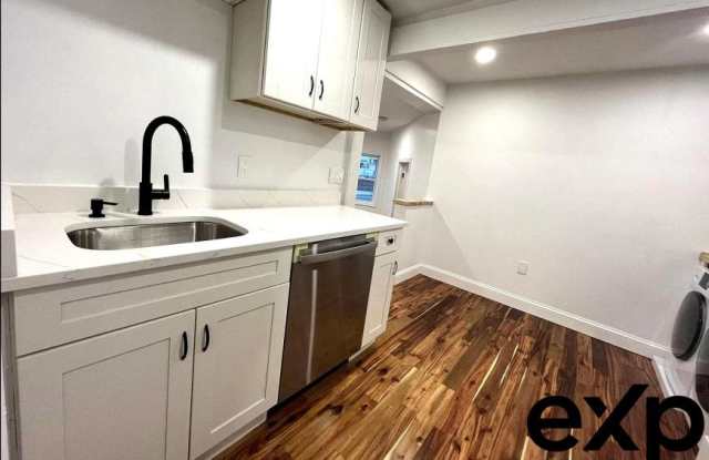 303 Carter St. photos photos