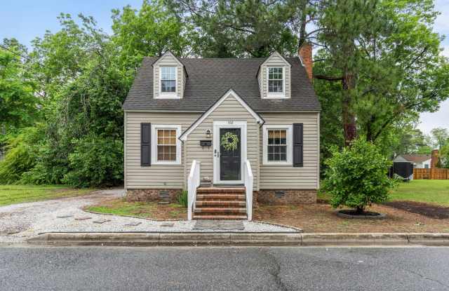 Updated Bungalow Close to Downtown photos photos