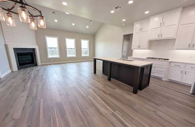 Modern Living in Deer Creek Gallery 3