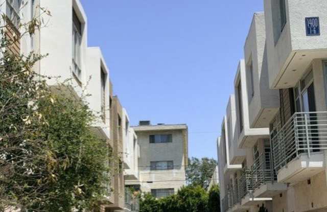 1400 North Fuller Avenue Gallery 2