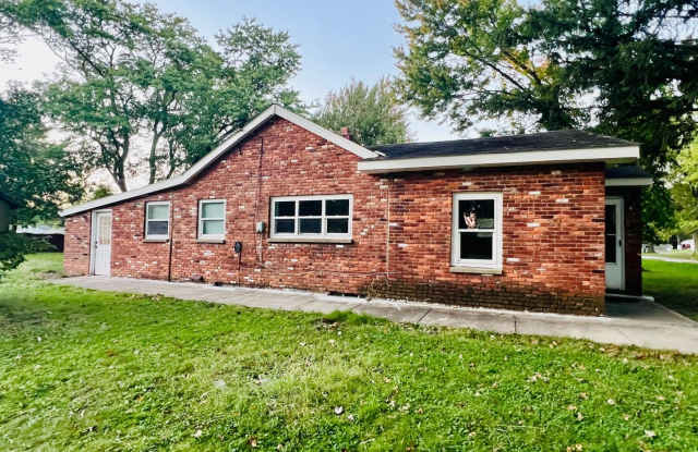 Move in ready! - 8310 Bellflower Road, Mentor, OH 44060