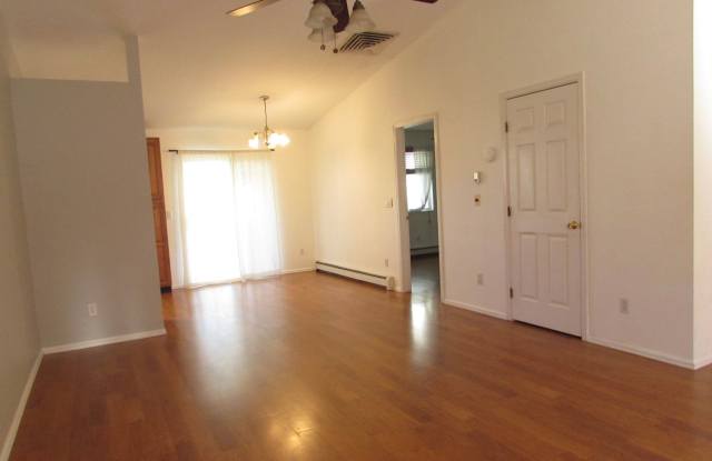 2 Bed 2 Bath Hidden Gem in southeast Grand Junction Gallery 3