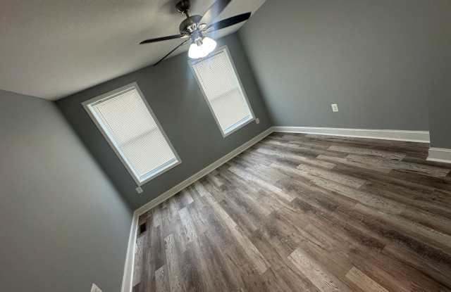 2bdr 1 ba east Baltimore Gallery 3