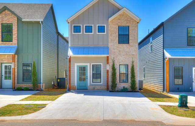 Brand New Duplexes Downtown Edmond photos photos