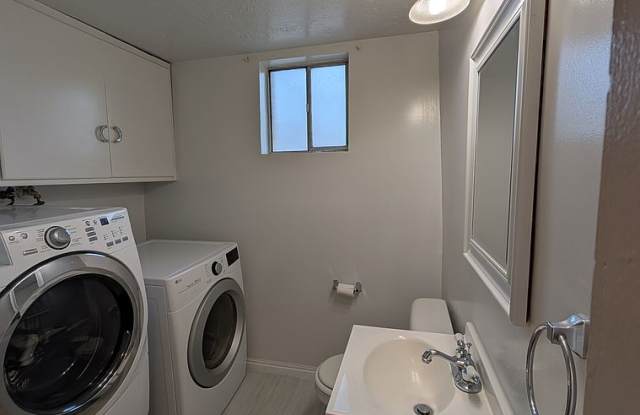 4182 2835 W photos photos