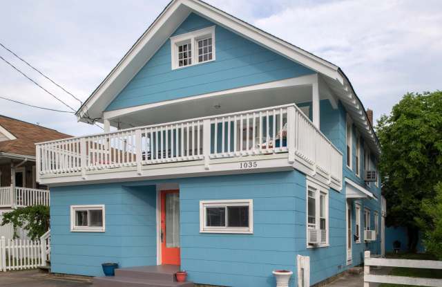 1035 Bay Ave photos photos