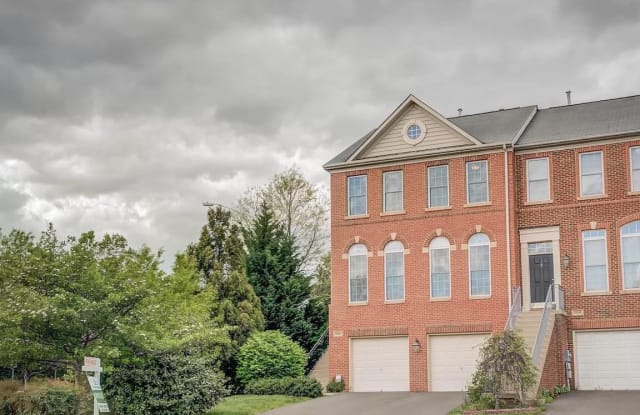 13548 MIST FLOWER DRIVE - 13548 Mist Flower Drive, Centreville, VA 20120