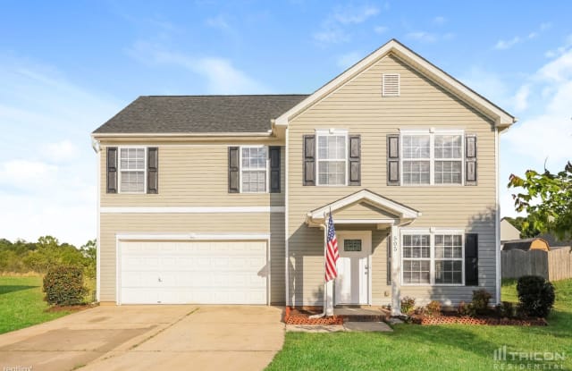 505 Glencroft Drive - 505 Glencroft Drive, Wingate, NC 28174