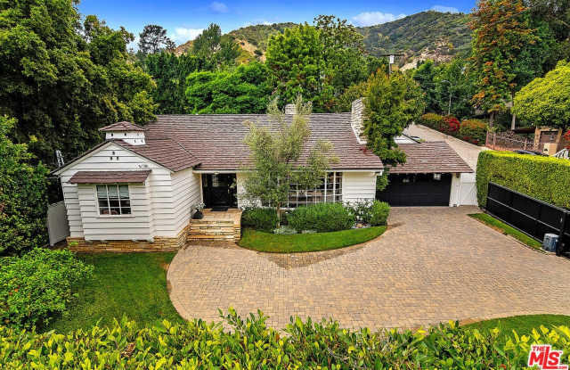 2107 Coldwater Canyon Dr - 2107 Coldwater Canyon Drive, Los Angeles, CA 90210