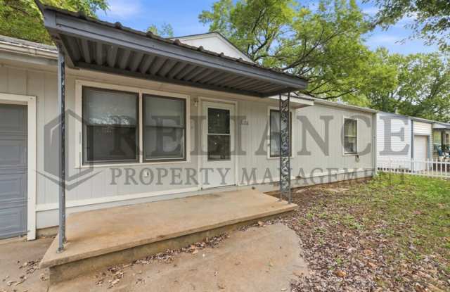 1126 Crowley Street East Gallery 2