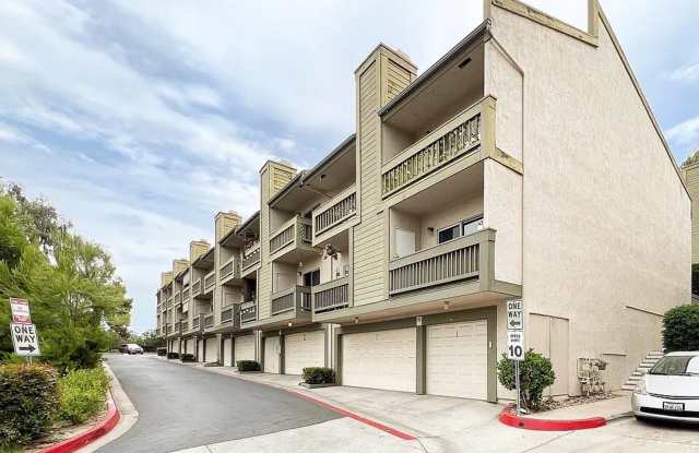 3 bed, 2.5 bth, TOWNHOME in COLLEGE PARK photos photos