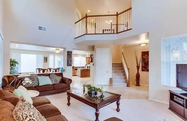 657 Oakwood Creek Place Gallery 2