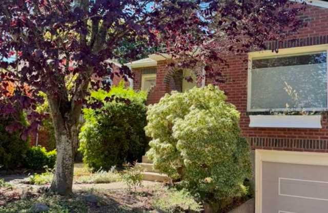 Charming 3 BR Phinney Ridge Home photos photos