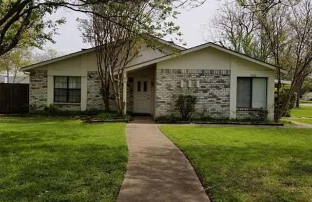 3200 Oak Vista Drive - 3200 Oak Vista Drive, Plano, TX 75074