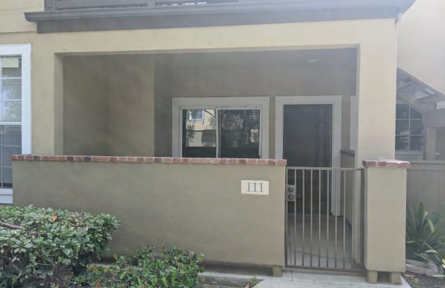 111 Gallery Way - 111 Gallery Way, Tustin, CA 92782