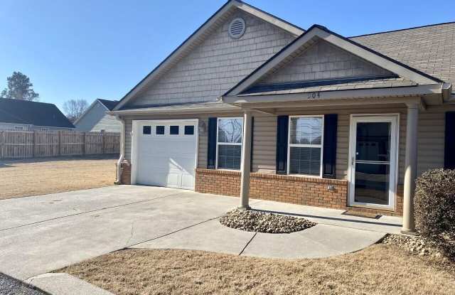 504 Cedar Creek Drive Gallery 2