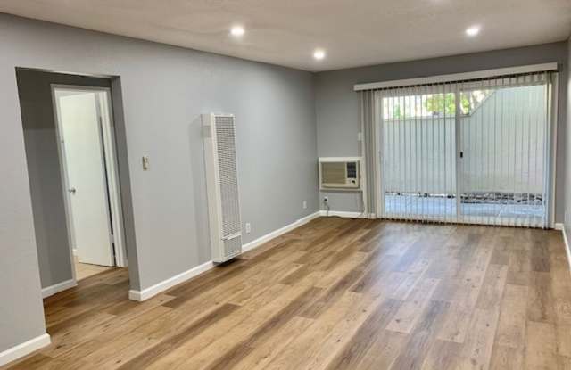 1 Bed 1 Bath Condo in Concord - AVAILABLE NOW !!! photos photos