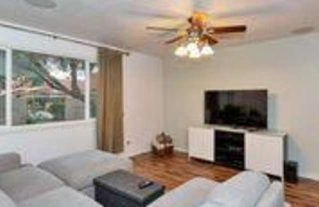 8226 E ORANGE BLOSSOM Lane Gallery 2