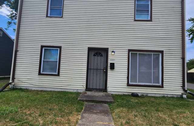 4 Bedroom Clean House For Rent photos photos