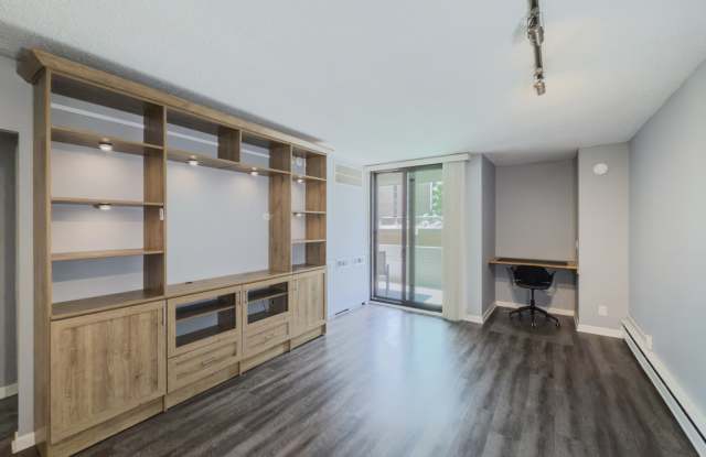 1BR/1BA Condo with a Private balcony, Updated Kitchen, and Utilities Included! photos photos