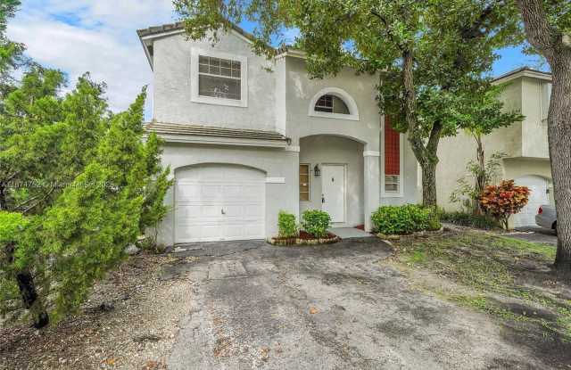 815 NW 98th Ave photos photos
