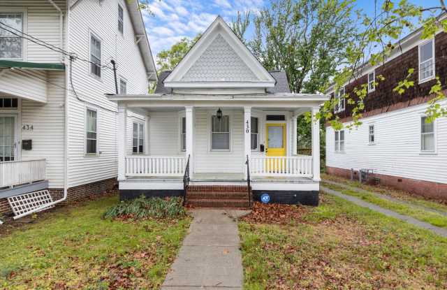 Live Loud in Port Norfolk—Where Vintage Vibes Meet Modern Energy! photos photos Live Loud in Port Norfolk—Where Vintage Vibes Meet Modern Energy! photos photos