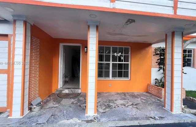 1020 Indiana Ave photos photos