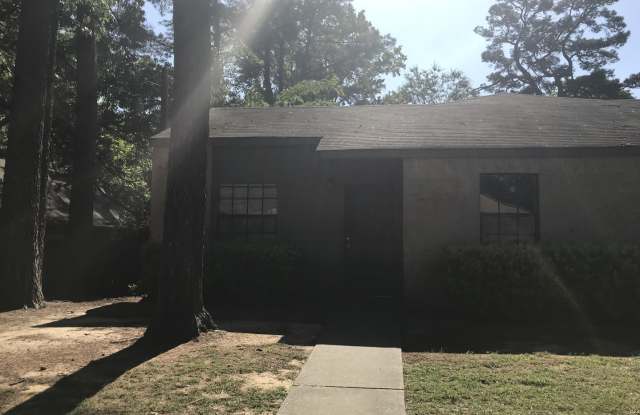 3/2 with fenced yard photos photos