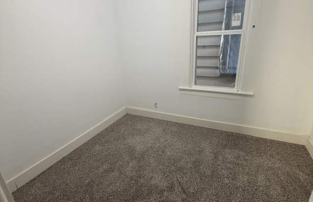 2828 West Meinecke Avenue Gallery 4