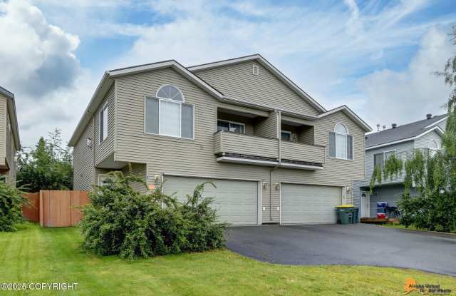 6594 Whispering Loop photos photos