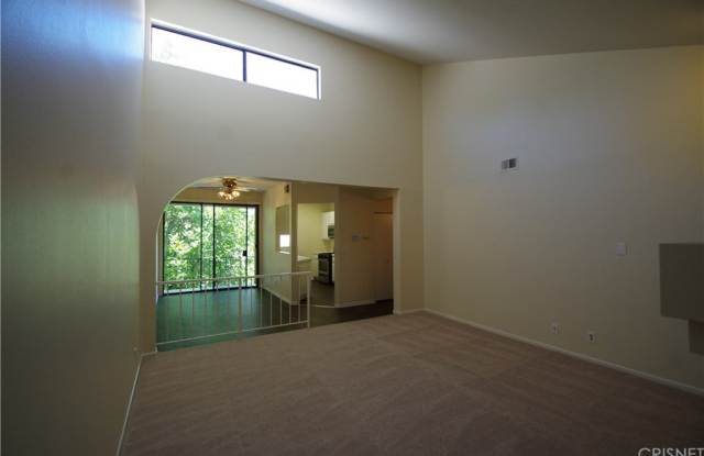 7211 Cozycroft Avenue Gallery 4
