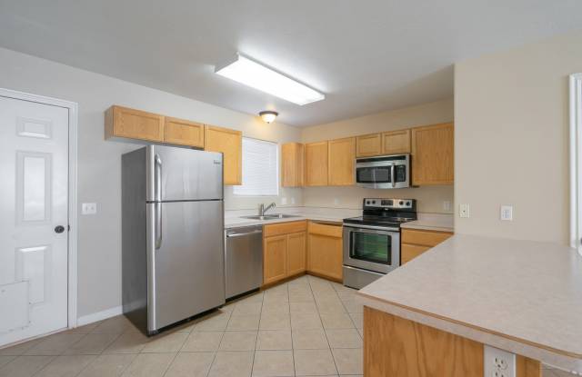 Utilities Included! Beautiful 2 Bedroom Townhome in Ivins photos photos Utilities Included! Beautiful 2 Bedroom Townhome in Ivins photos photos