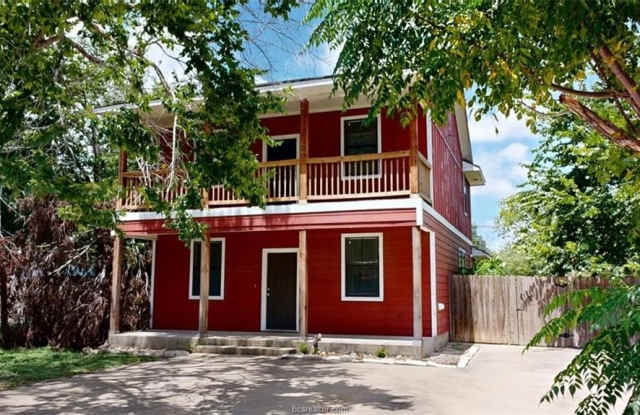 821 Avenue B - 821 Avenue B, College Station, TX 77840