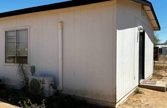 ALL UTILITIES INCLUDED ALL APPLIANCES INCLUDED 1 BEDROOM 1 BATHROOM HOME photos photos ALL UTILITIES INCLUDED ALL APPLIANCES INCLUDED 1 BEDROOM 1 BATHROOM HOME photos photos