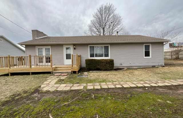 COMING SOON: Nice and Open 3 Bed 1 Bath Home for Rent! photos photos