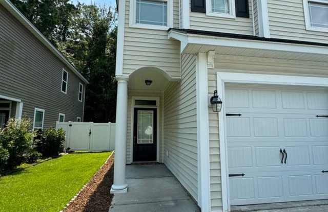 Home in Mainstreet!! Gallery 3