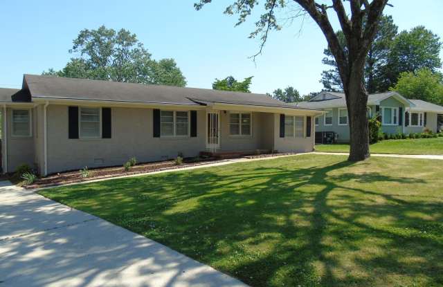 1903 Melbourne Avenue NE - 1903 Melbourne Avenue Northeast, Huntsville, AL 35801 1903 Melbourne Avenue NE - 1903 Melbourne Avenue Northeast, Huntsville, AL 35801
