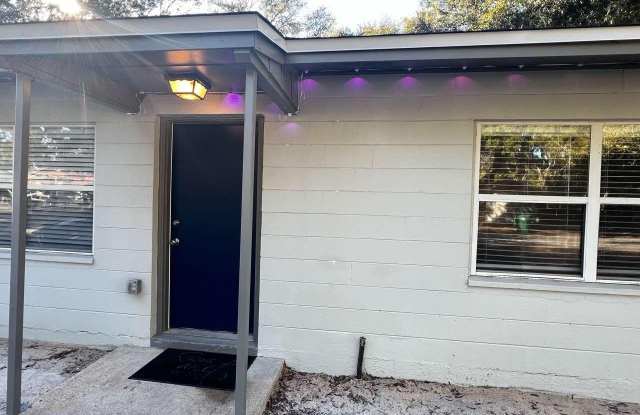 405 Bear Road - 405 Bear Road, Wright, FL 32547