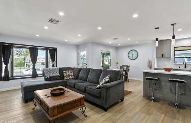 1260 E Turin Avenue photos photos