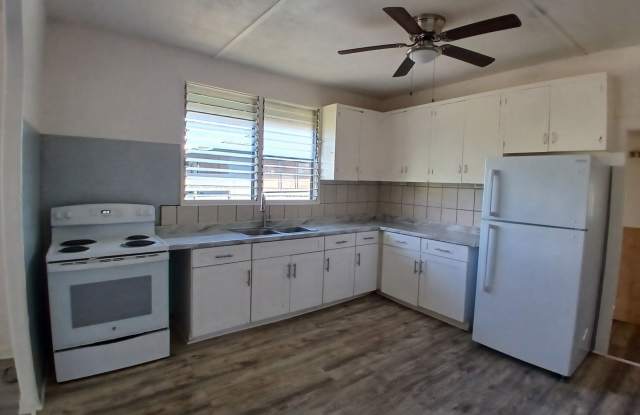 Single family home 3 bdrm 1.5 bath photos photos