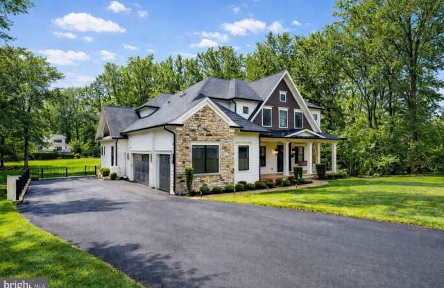 7002 RIVER OAKS Drive photos photos